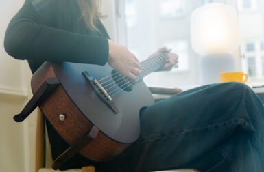 The Harmoni Guitar From Openhagen Taps in to Our Need to Riff