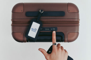 July's New CaseSafe Suitcase Has Integrated Tracking