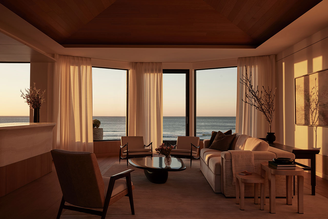 This La Jolla Beachside Home Is Built Around Restraint and Craftsmanship