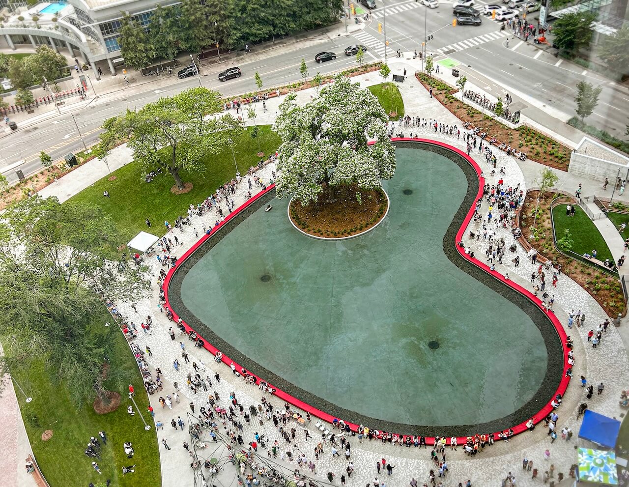 Take 5: A Heart-Shaped Park, Seletti’s BIC lamp, Carlo Scarpa’s Masterpiece + More